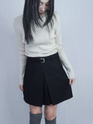 羊毛呢前鈕扣厚短裙 黑
