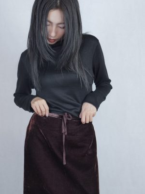 小褶領基本款上衣 黑
