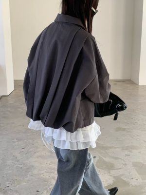 後縮褶排扣外套