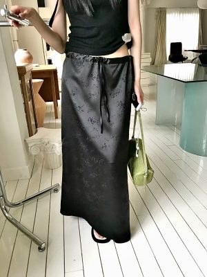 流光暗花緞面抽繩長裙