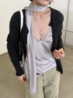 蕾絲緞面附圍巾細肩背心